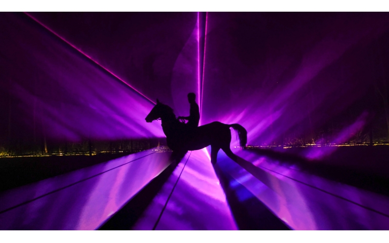 夜游野馬，探秘“野馬幻影”秘境