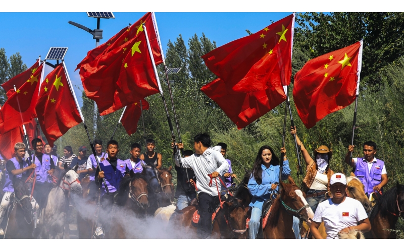 伊犁霍城縣晃晃村